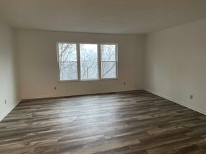 1 Hapgood Hill in Huntington, WV - Building Photo - Building Photo