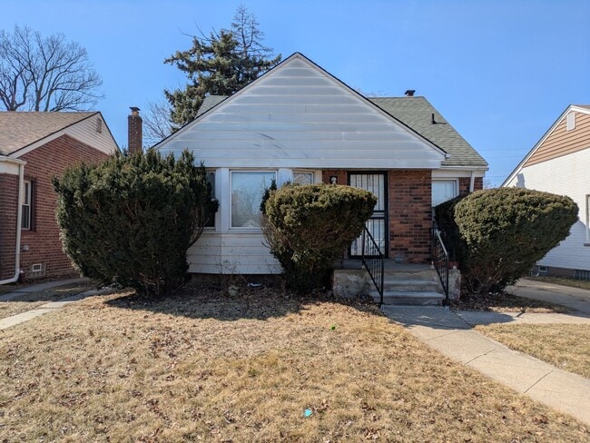 property at 18713 Glastonbury Rd