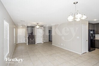 6235 Lone Cypress Ct in Las Vegas, NV - Building Photo - Building Photo