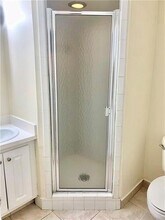 680 Tennis Club Dr in Fort Lauderdale, FL - Foto de edificio - Building Photo