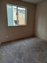 2444 Zeeden Way in Bremerton, WA - Building Photo - Building Photo