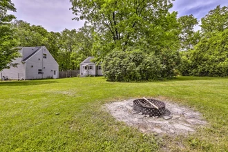 513 Amherst Rd in Granby, MA - Foto de edificio - Building Photo