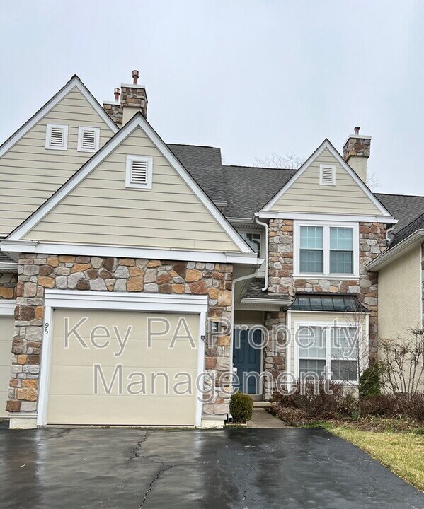 95 Daylesford Blvd in Berwyn, PA - Building Photo