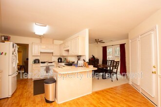 185 Spruce Dr in Fortson, GA - Building Photo - Building Photo