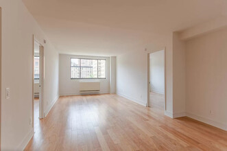 224 E 32nd St, Unit 3G in New York, NY - Building Photo - Building Photo