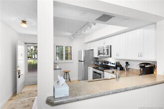 7410 S Ocean Dr in Jensen Beach, FL - Building Photo - Building Photo