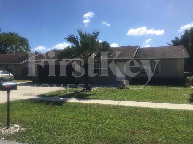 19742 Carolina Cir in Boca Raton, FL - Building Photo - Building Photo