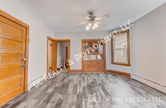 2519 N Hamlin Ave in Chicago, IL - Building Photo - Building Photo