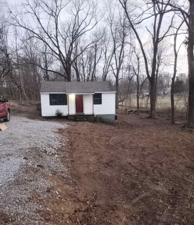 413 Rineyville-Big Springs Rd in Radcliff, KY - Building Photo - Building Photo
