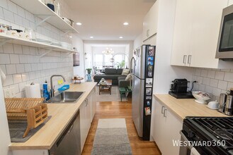 3057 W Wilson Ave in Chicago, IL - Building Photo - Building Photo