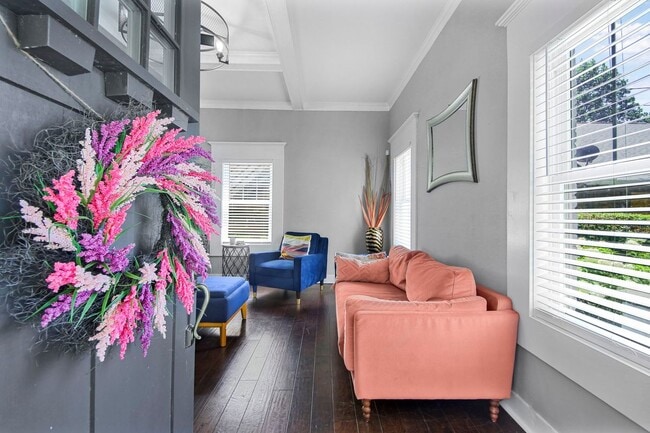 property at 514 W Ontario Ave SW