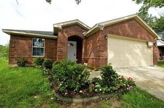 14504 Seagoville Rd in Dallas, TX - Building Photo - Building Photo