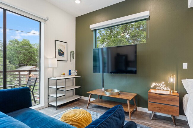 49 Navasota St in Austin, TX - Building Photo - Building Photo