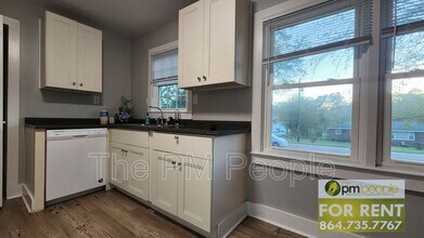 2 Pineview Dr in Liberty, SC - Building Photo - Building Photo