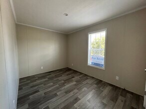 11420 Oakgrove Dr in Fenton, MI - Building Photo - Building Photo