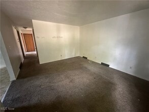 1916 17th St SW in Akron, OH - Building Photo - Building Photo