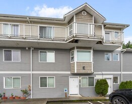 3322 148th St SW in Lynnwood, WA - Building Photo