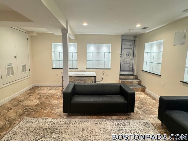 25 St Marys Ct in Brookline, MA - Building Photo - Building Photo