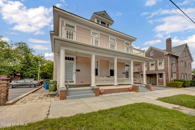 8 S 7th St in Wilmington, NC - Foto de edificio - Building Photo