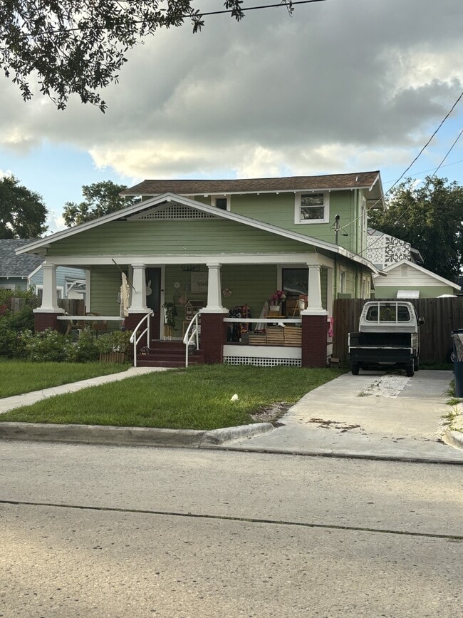 property at 99 W Lambright St