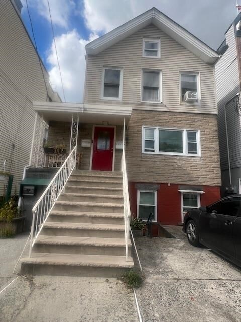 property at 321 New York Ave