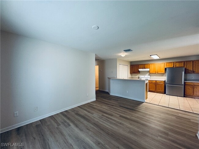 property at 2435 Lantana Ave S