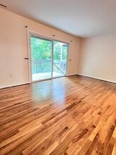 93 Park Ave in Danbury, CT - Building Photo - Building Photo