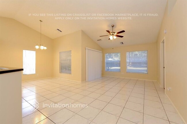 8706 Terra Oaks Rd in Tampa, FL - Building Photo - Building Photo