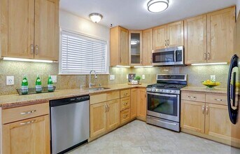 3370 Northwood Dr. in Concord, CA - Building Photo - Building Photo