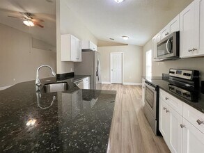 522 Grand Royal Cir in Winter Garden, FL - Building Photo - Building Photo