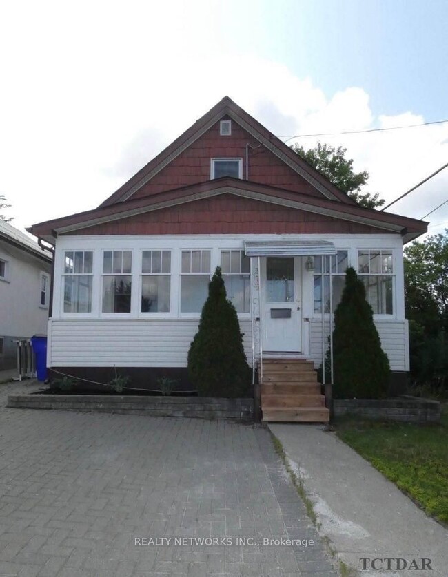 property at 375 Murdock Ave