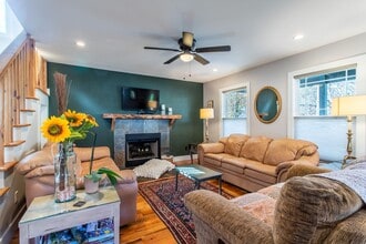 186 Burrell Ave in Brevard, NC - Building Photo - Building Photo