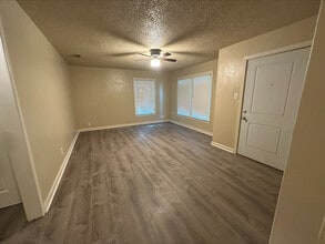 2626 W Johnson St in Denison, TX - Building Photo - Building Photo