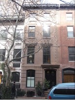 211 W 22nd St Apartments