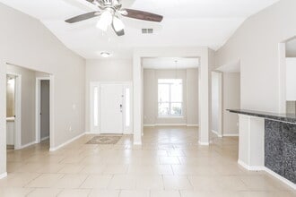 39 Peterlee Ct in Kissimmee, FL - Building Photo - Building Photo