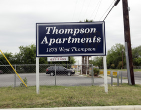 Thompson Apartments in San Antonio, TX - Building Photo - Building Photo