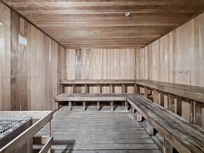 2950 NE 188th St, Unit 435 in Aventura, FL - Foto de edificio - Building Photo