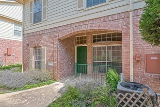 2710 Grants Lake Blvd in Sugar Land, TX - Building Photo - Building Photo