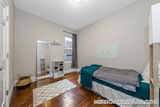 16 Sewall St, Unit 3 in Boston, MA - Foto de edificio - Building Photo