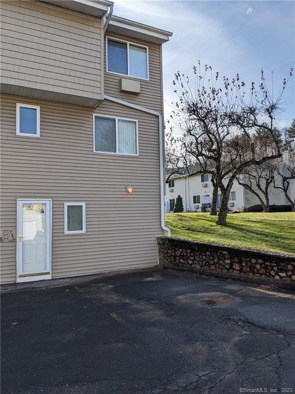 220 Main St in New Hartford, CT - Building Photo - Building Photo