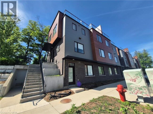 property at 1 Bridge St W