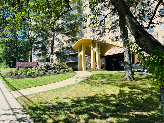property at 2600 Park Ave