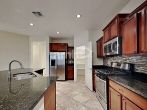 4717 S Antonio in Mesa, AZ - Foto de edificio - Building Photo