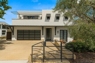 0 N Helix Ave in Solana Beach, CA - Building Photo - Building Photo