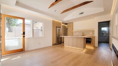 1827 Pearl St in Santa Monica, CA - Building Photo - Building Photo