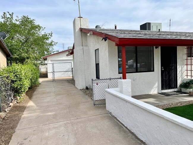 2116 Ashfork Ave in Kingman, AZ - Building Photo - Building Photo