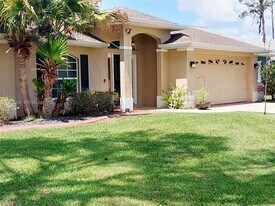 4031 Santa Barbara Dr in Sebring, FL - Building Photo