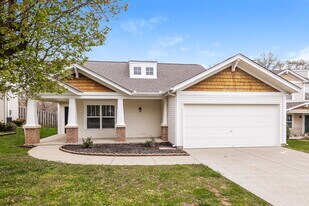 2437 Pleasant Springs Ln in Nashville, TN - Building Photo