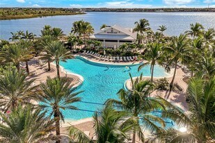 11811 Venetian Lagoon Dr in Ft. Myers, FL - Building Photo