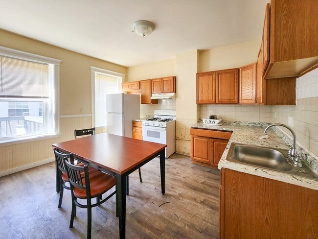 35 Abbotsford St in Boston, MA - Foto de edificio - Building Photo